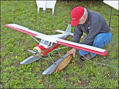 Thom Martin Ties A Canoe To His DHC-2 Beaver At Isabella Lake